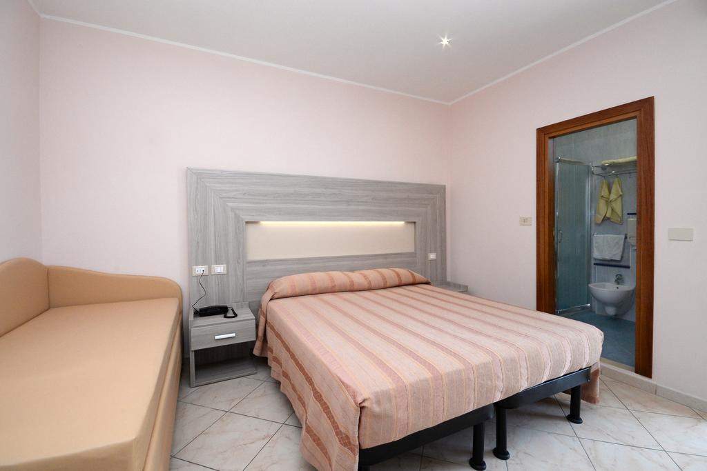 Hotel Concorde Cesenatico Exterior photo